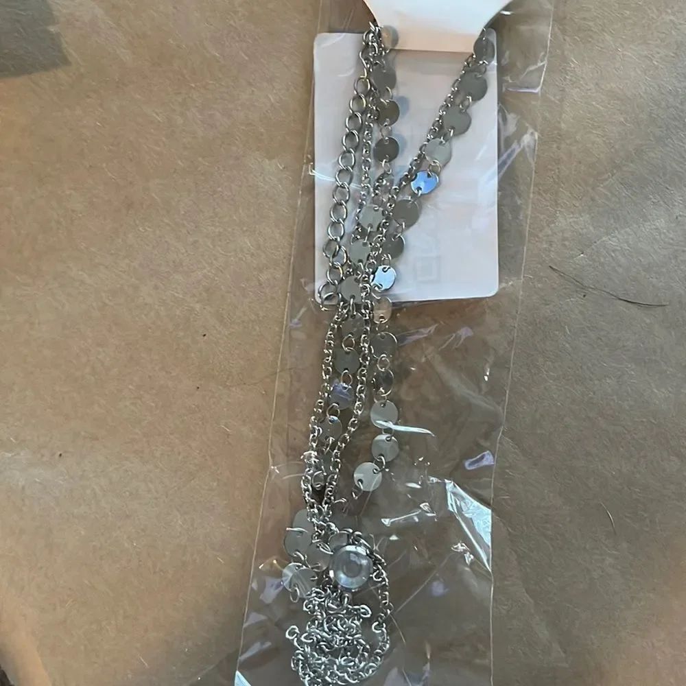 Beautiful Necklace  - Picture 1 of 2